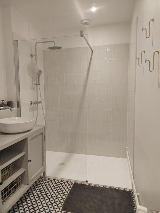 Magnifique Appartement Le Nid Des Thermes Bagnères-de-Bigorre Kültér fotó
